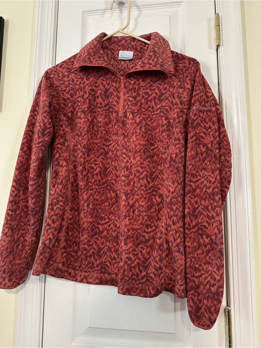 Columbia half zip size Small